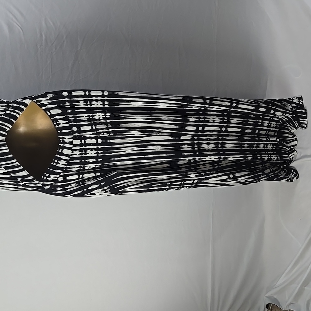 VENUS Black and White Tie-Dye Maxi Dress - Picture 5 of 9